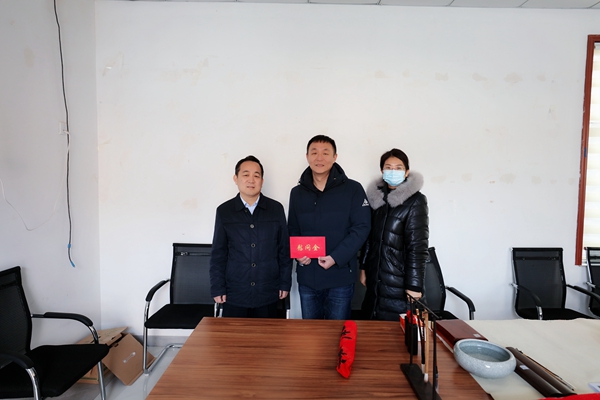 山東三箭集團多層次、多角度、多形式開展新春慰問送關懷活動